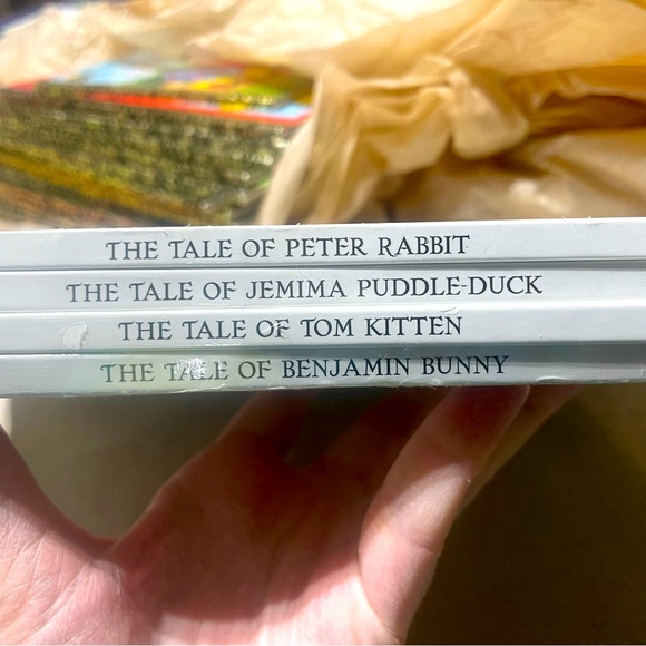 Brand New Vintage Classics Beatrix Potter Set of 4 Large Hardcover Books - Picture 2 of 5